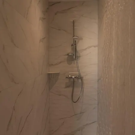 Maison Contemporaine *