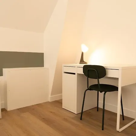 Maison Contemporaine Nyaraló *